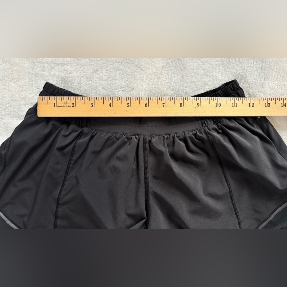 Lululemon Black Hotty Hot Short II Long 4" Inseam Low Rise - Size 6 - Picture 5 of 10